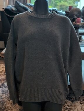 Ardene Thick Crewneck Sweater in Charcoal Gray